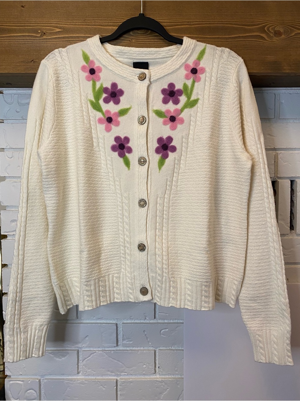 Aaeda Needle Felted Floral Ivory Cable Knit Cardigan Sweater Medium Grandmacore